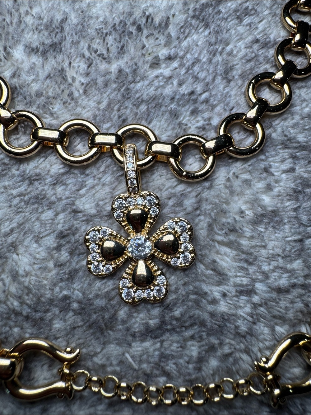 Bomb party clover necklace Luxe Layer